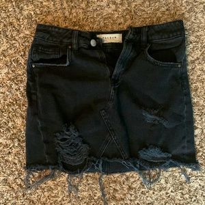 Frayed mini skirt